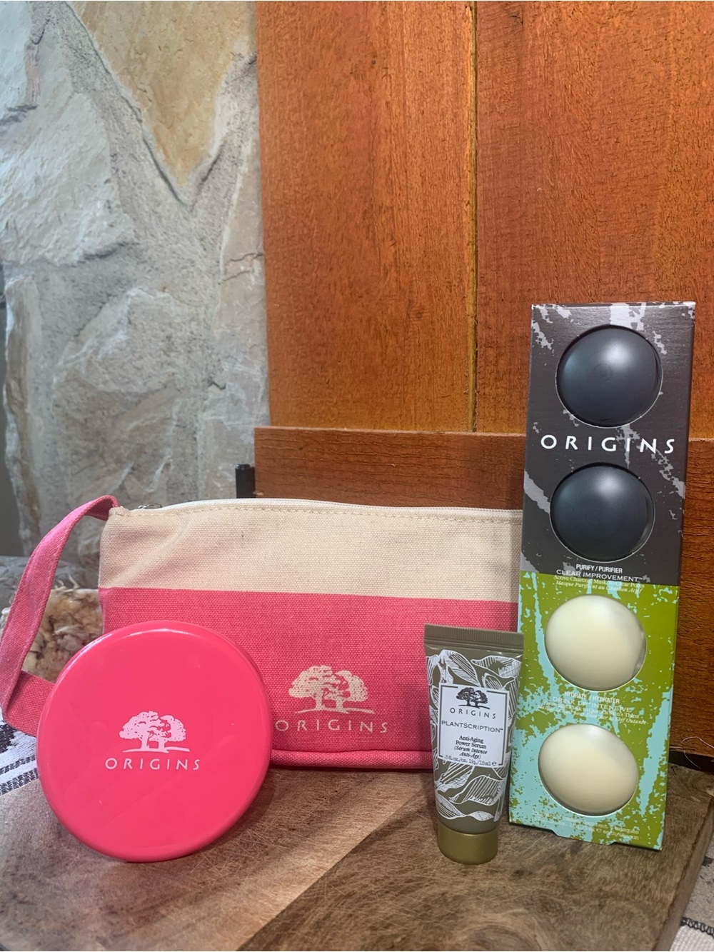 Origins Pink Canvas Cosmetic Pouch with Pink Compact and Skincare Travel Set